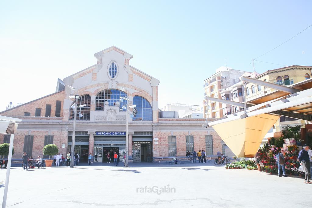 The Lucky Flats - Artilleros Alicante Esterno foto